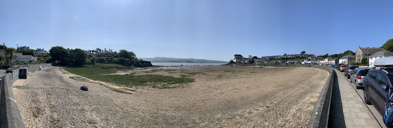 panoramic view one town over from Porthmadog